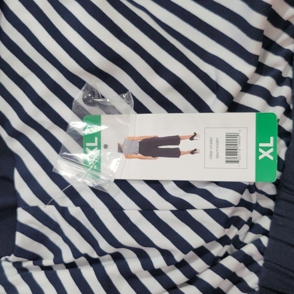Sandra Darren Cropped Jumpsuit - Picture 14 of 15